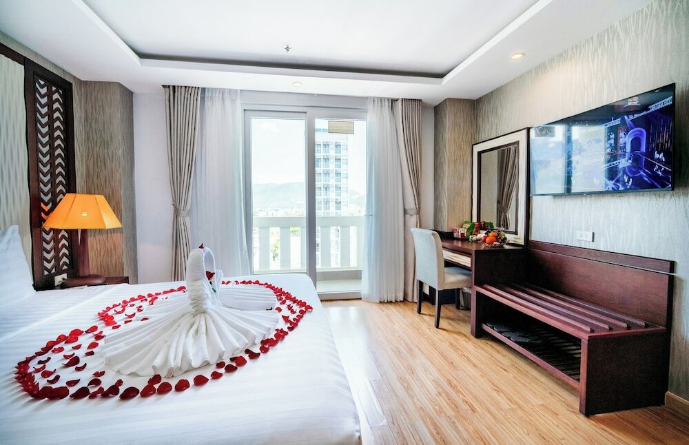 Фото Galliot Hotel