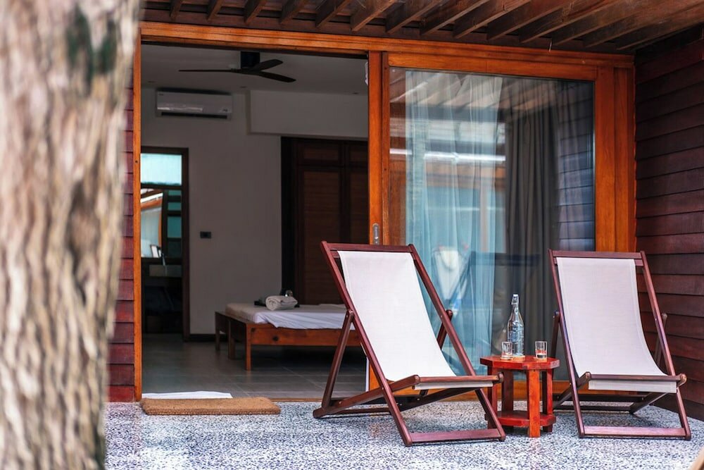 Фото The Barefoot Eco Hotel