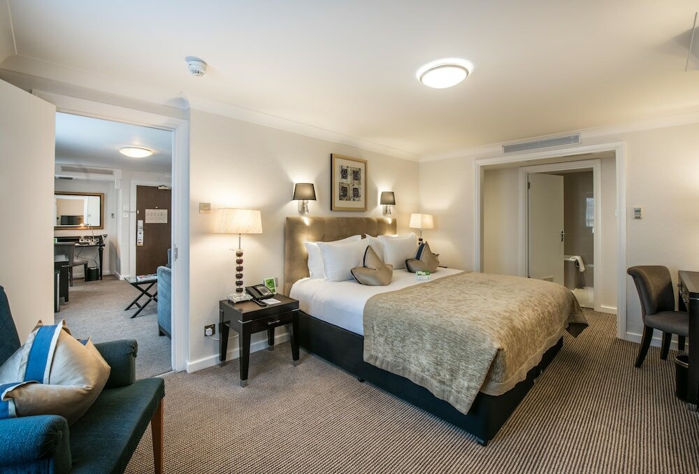 Фото Holiday Inn London - Kensington High St., an Ihg Hotel
