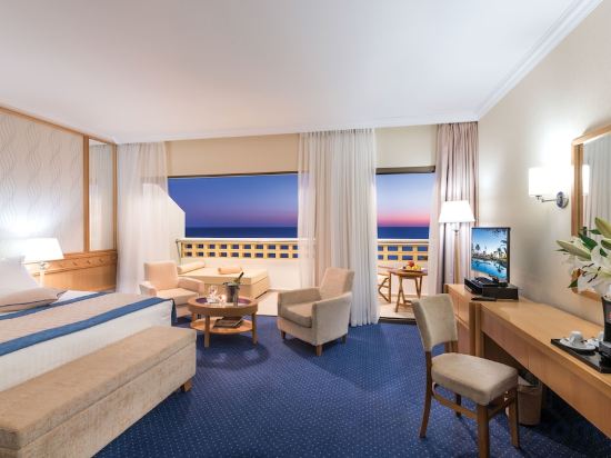 Фото Constantinou Bros Athena Beach Hotel