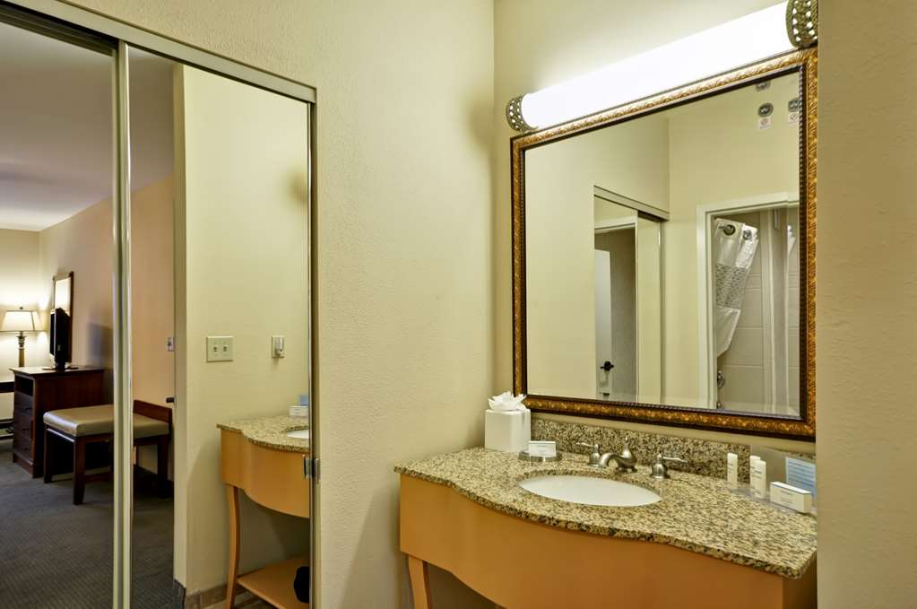 Фото Hampton Inn & Suites Charleston/Mt. Pleasant-Isle Of Palms