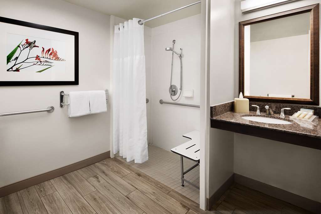 Фото Hilton Garden Inn Denver South Park Meadows Area