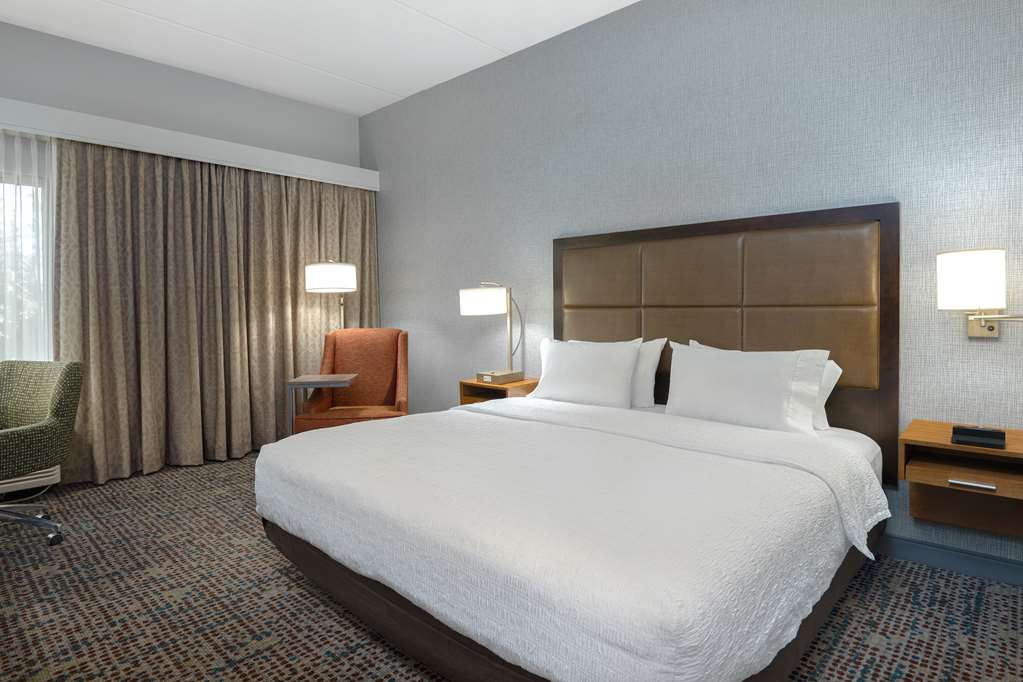 Фото Hampton Inn Tallahassee-Central