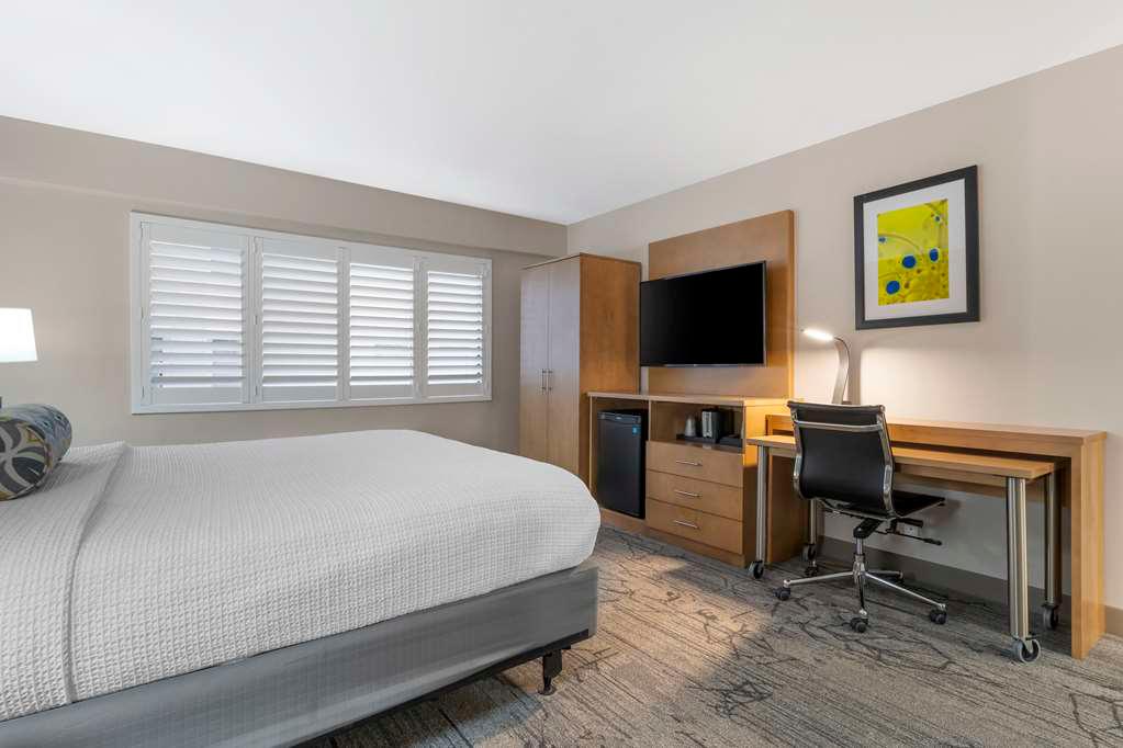 Фото Best Western Red Coach Inn