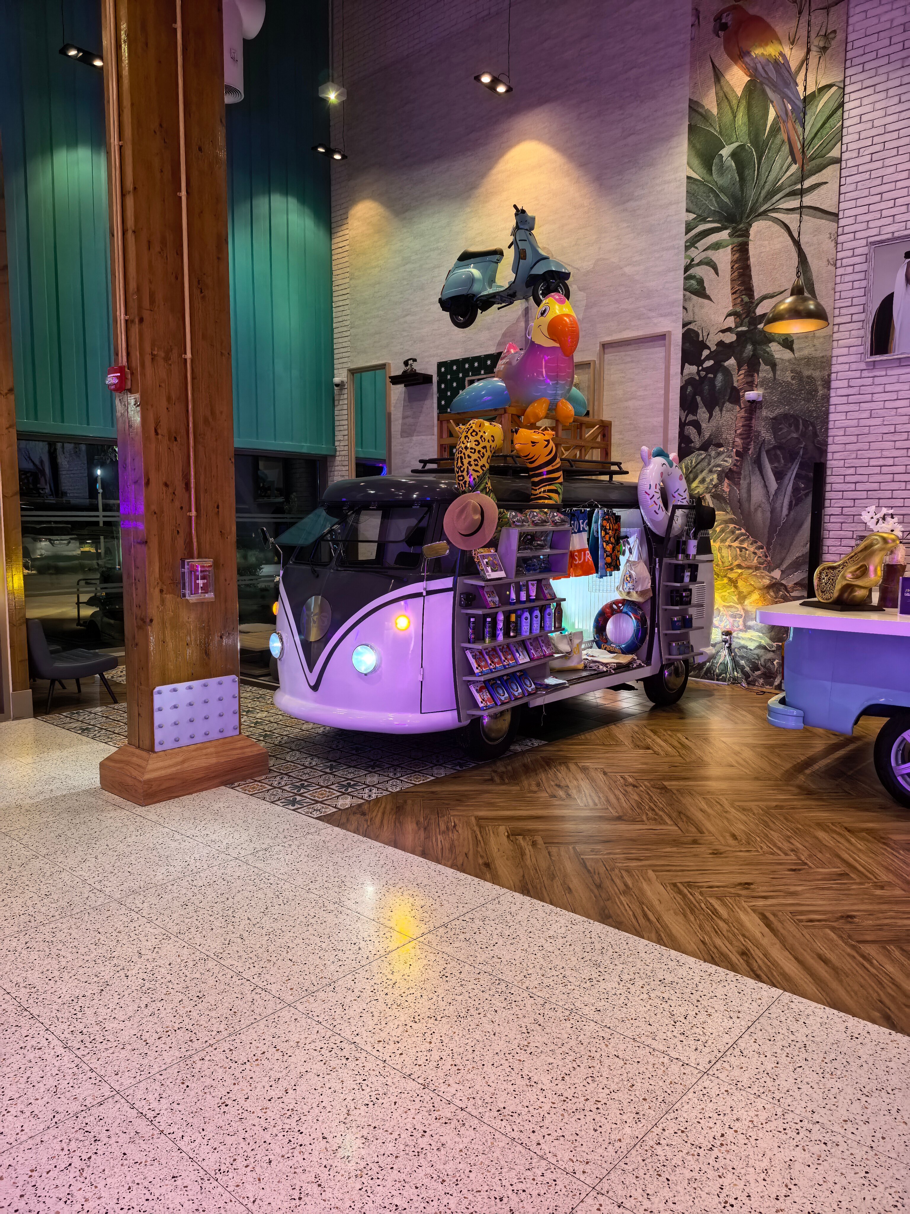 Фото Fuwairit Kite Beach Tapestry Collection by Hilton