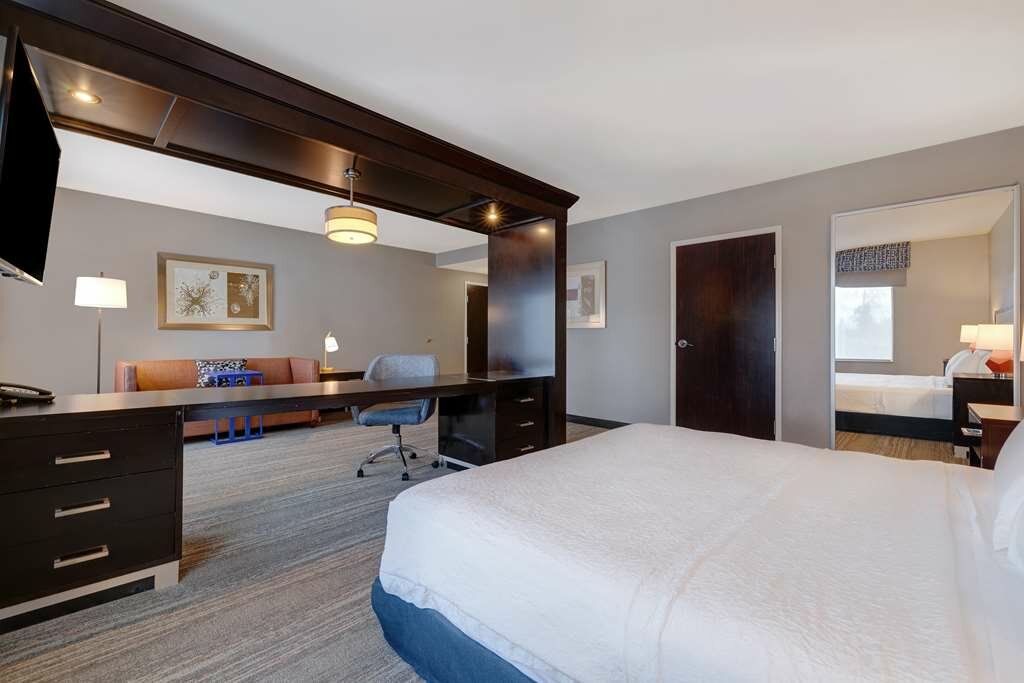 Фото Hampton Inn & Suites Seattle/Federal Way