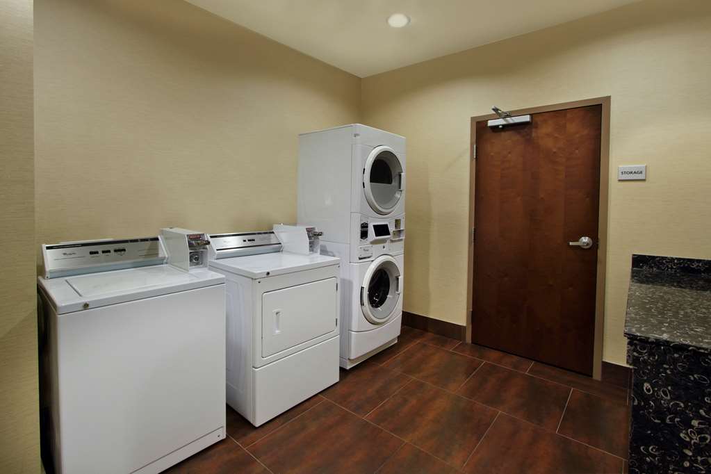 Фото Hampton Inn Beeville