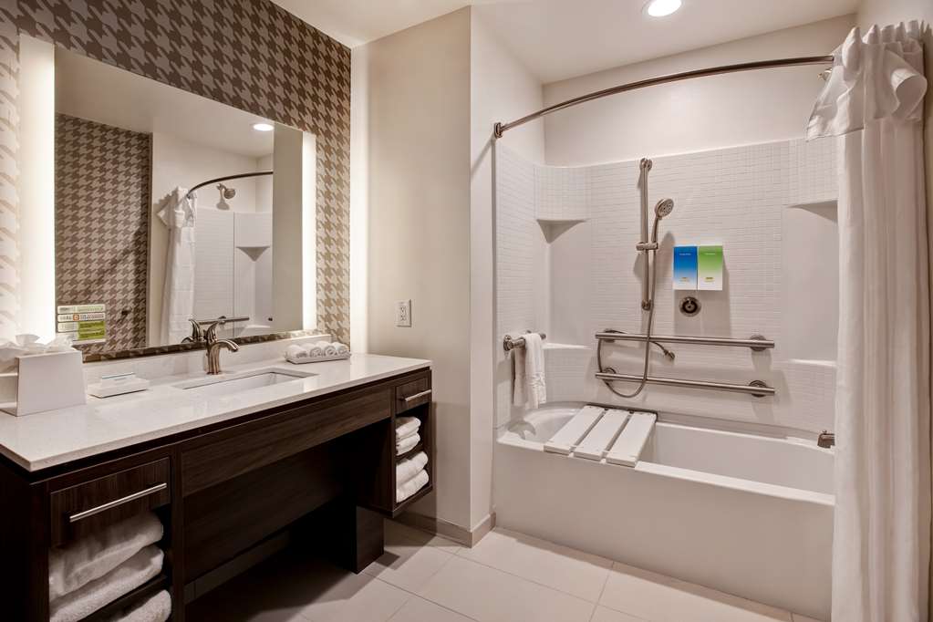 Фото Home2 Suites by Hilton Charlotte Northlake