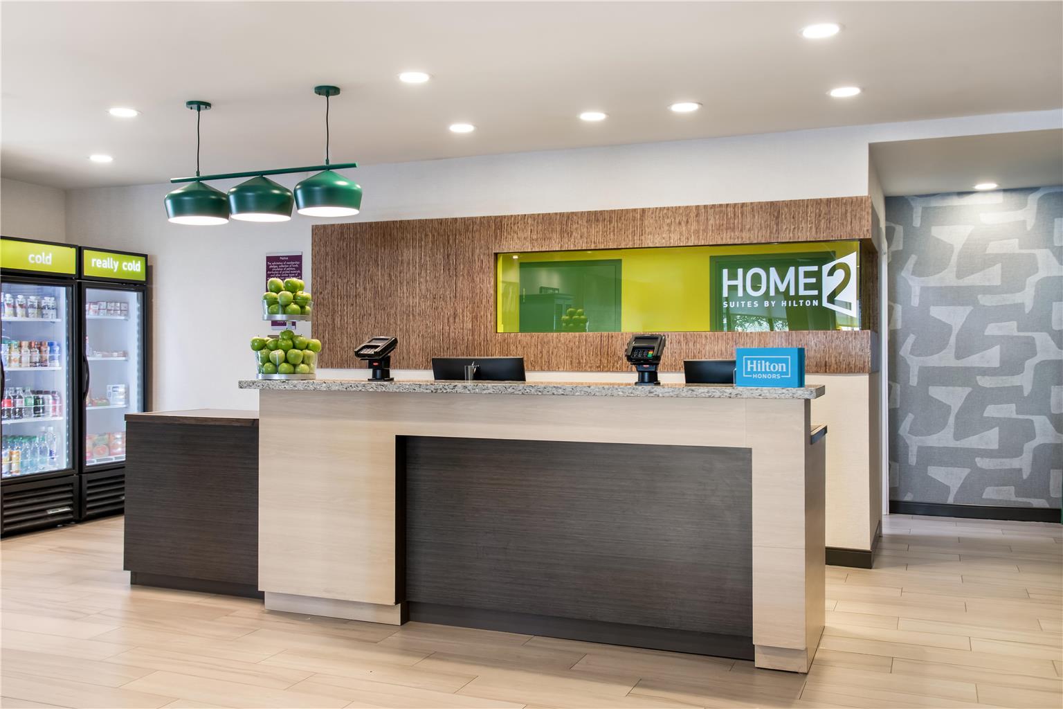 Фото Home2 Suites by Hilton Pensacola I-10 at North Davis Hwy