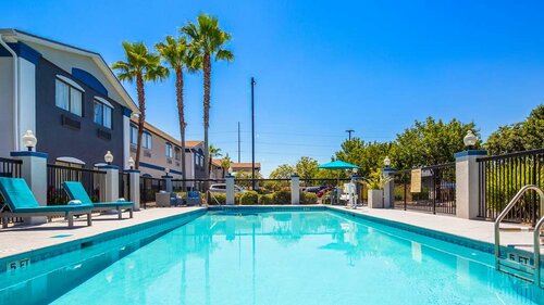 Гостиница Best Western Mayport Inn & Suites в Атлантик Бич