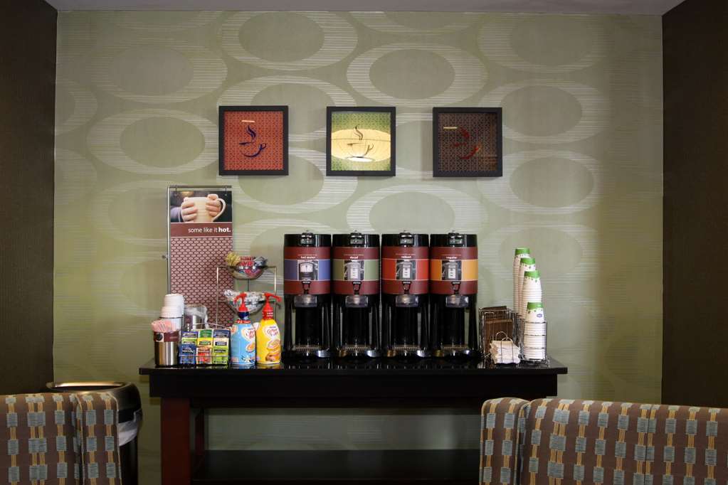Фото Hampton Inn & Suites Paducah