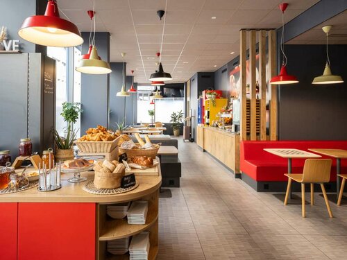 Гостиница ibis Genève Centre Lac в Же