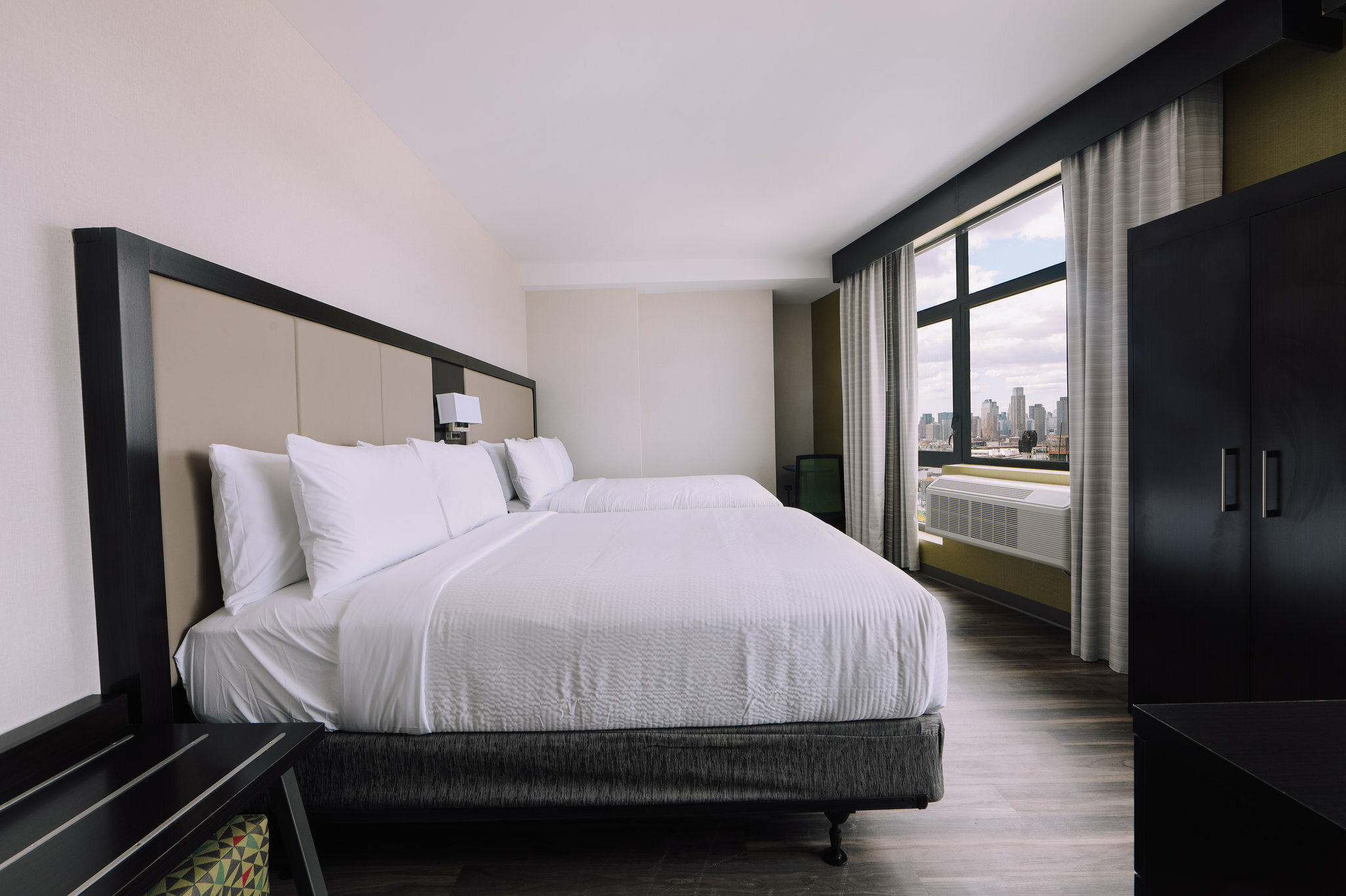 Фото Holiday Inn Express Long Island City E New York	