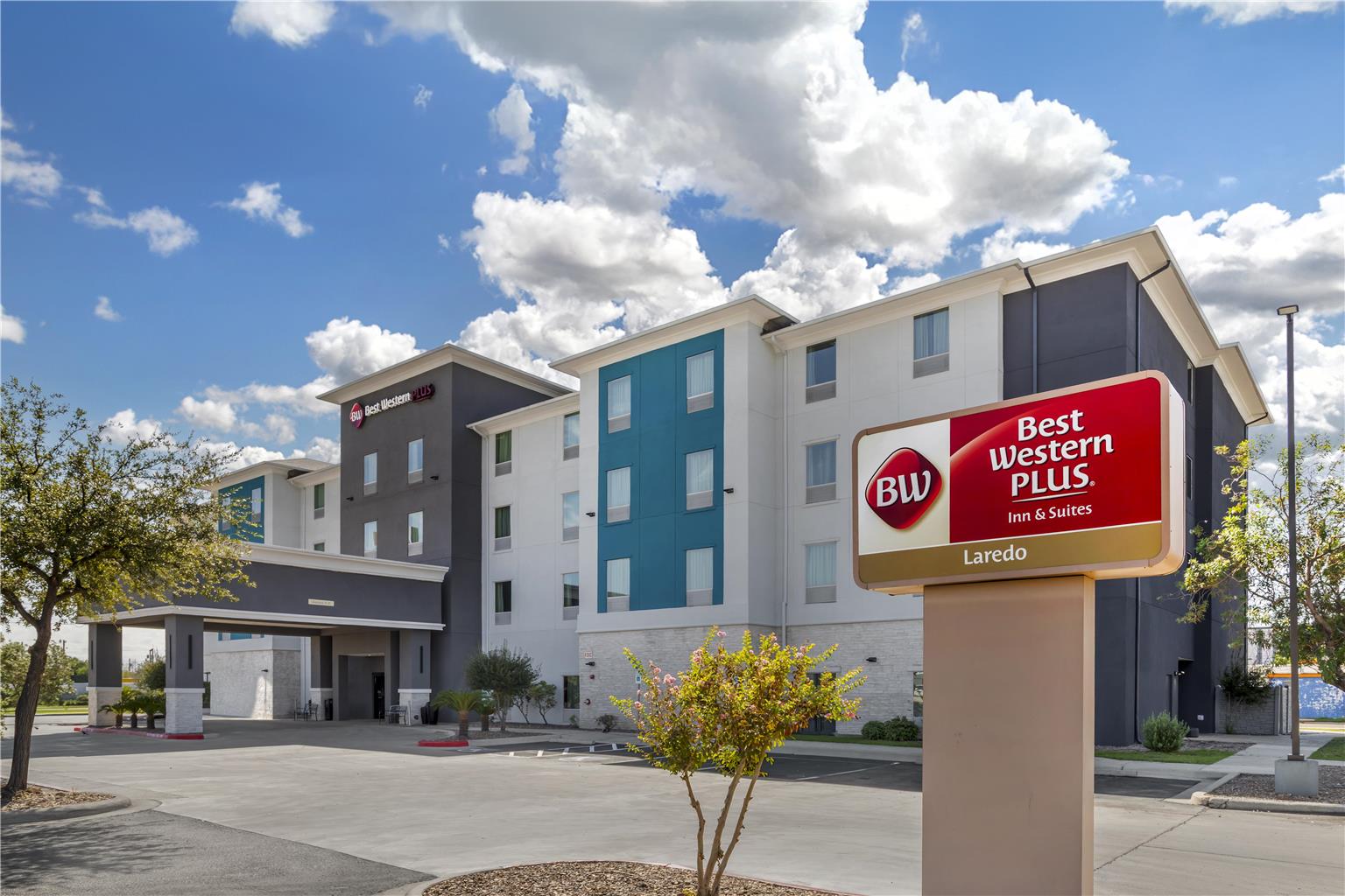 Фото Best Western Plus Laredo Inn & Suites