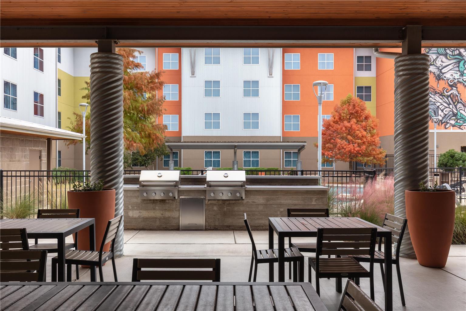 Фото Homewood Suites by Hilton TechRidge Parmer @ I-35