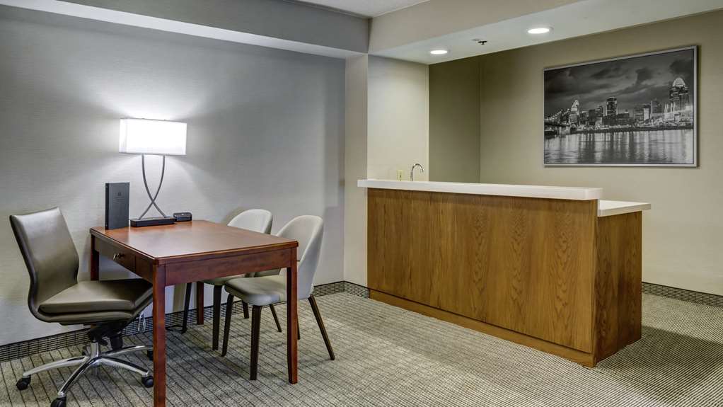 Фото Embassy Suites by Hilton Cincinnati RiverCenter