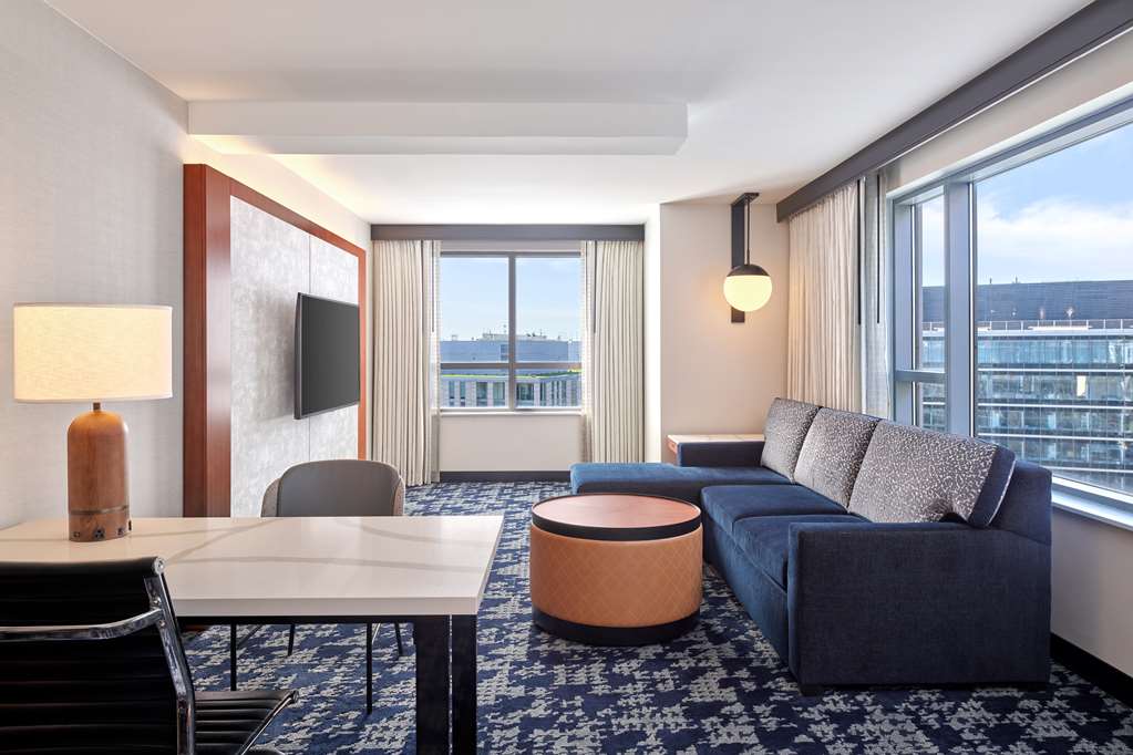 Фото Embassy Suites by Hilton Washington D. C. – Convention Center