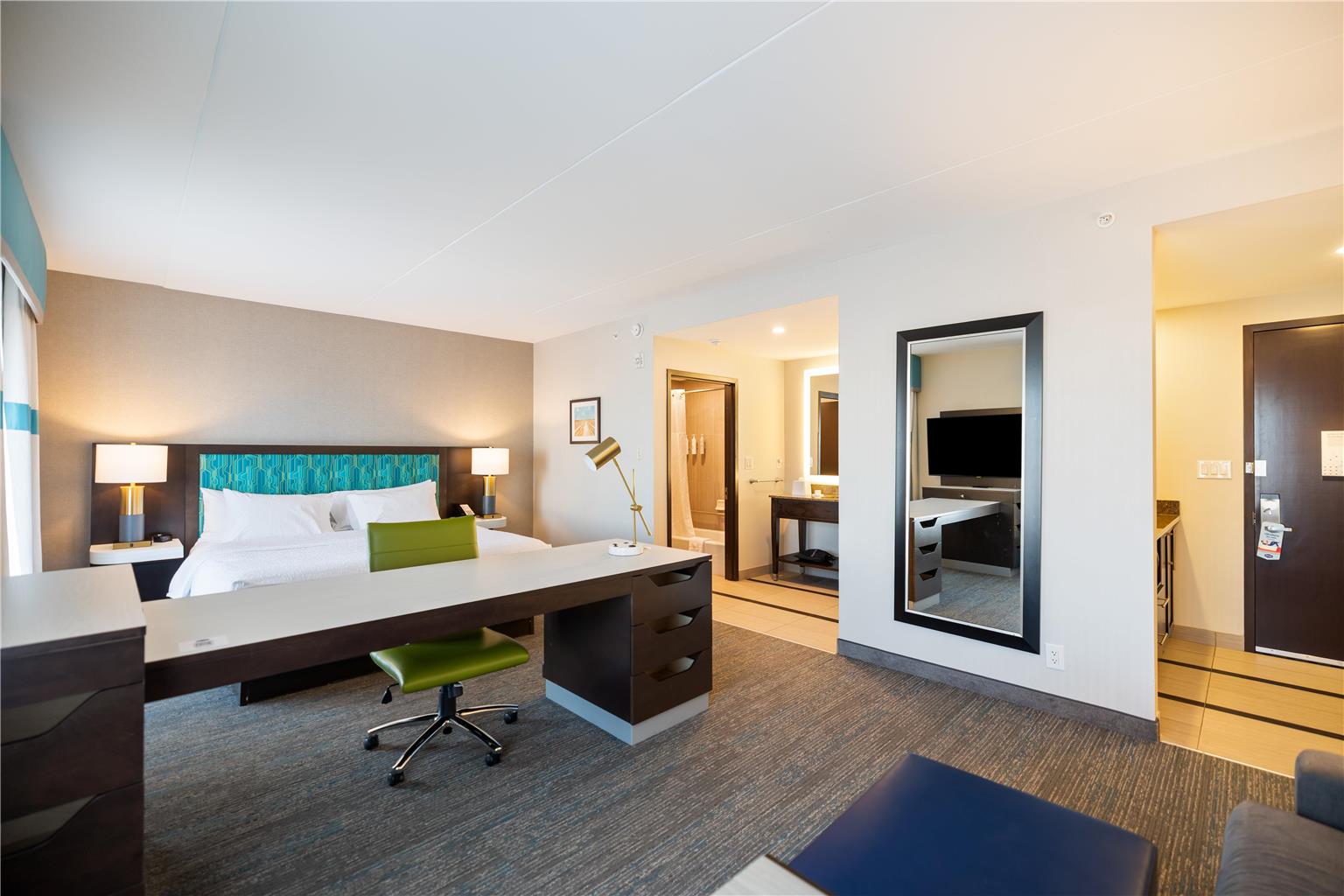 Фото Hampton Inn by Hilton Winnipeg Airport/Polo Park