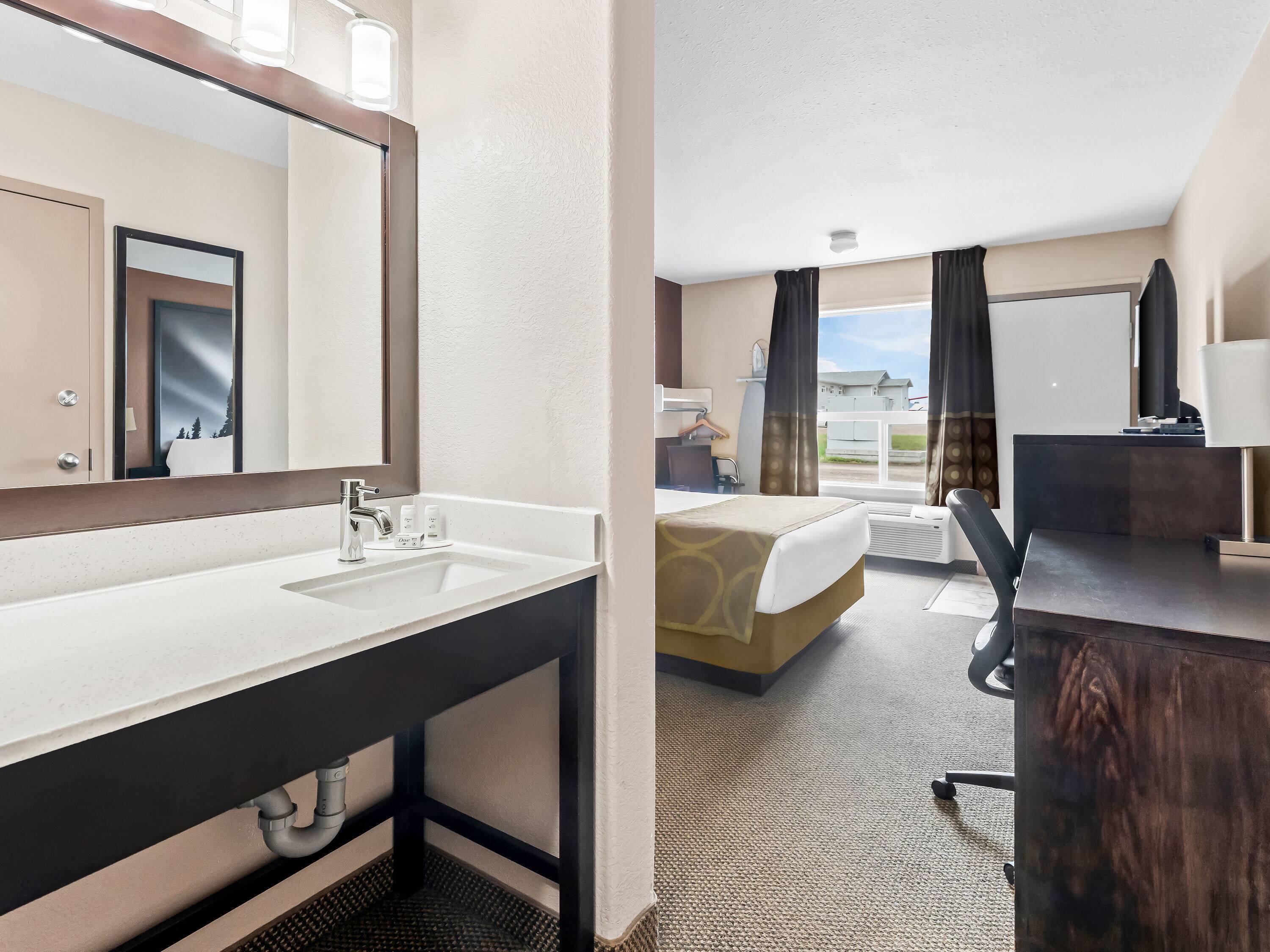 Фото Super 8 by Wyndham Meadow Lake