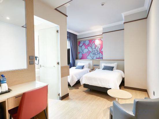 Фото Hotel Bencoolen @ Hong Kong Street