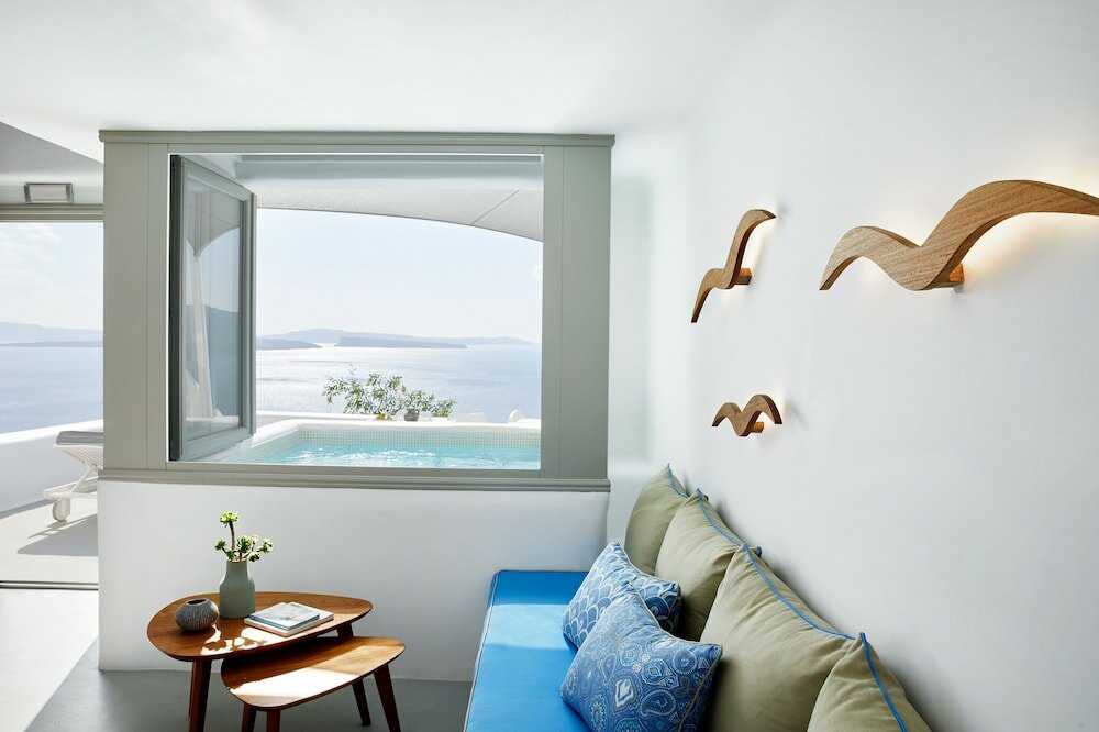 Фото Allure Breeze Suites