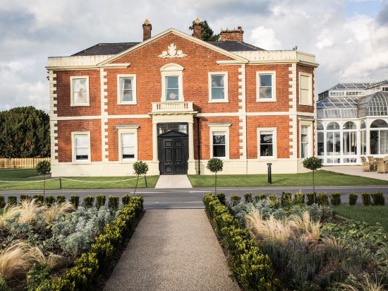 Фото DoubleTree by Hilton Hotel & SPA Chester