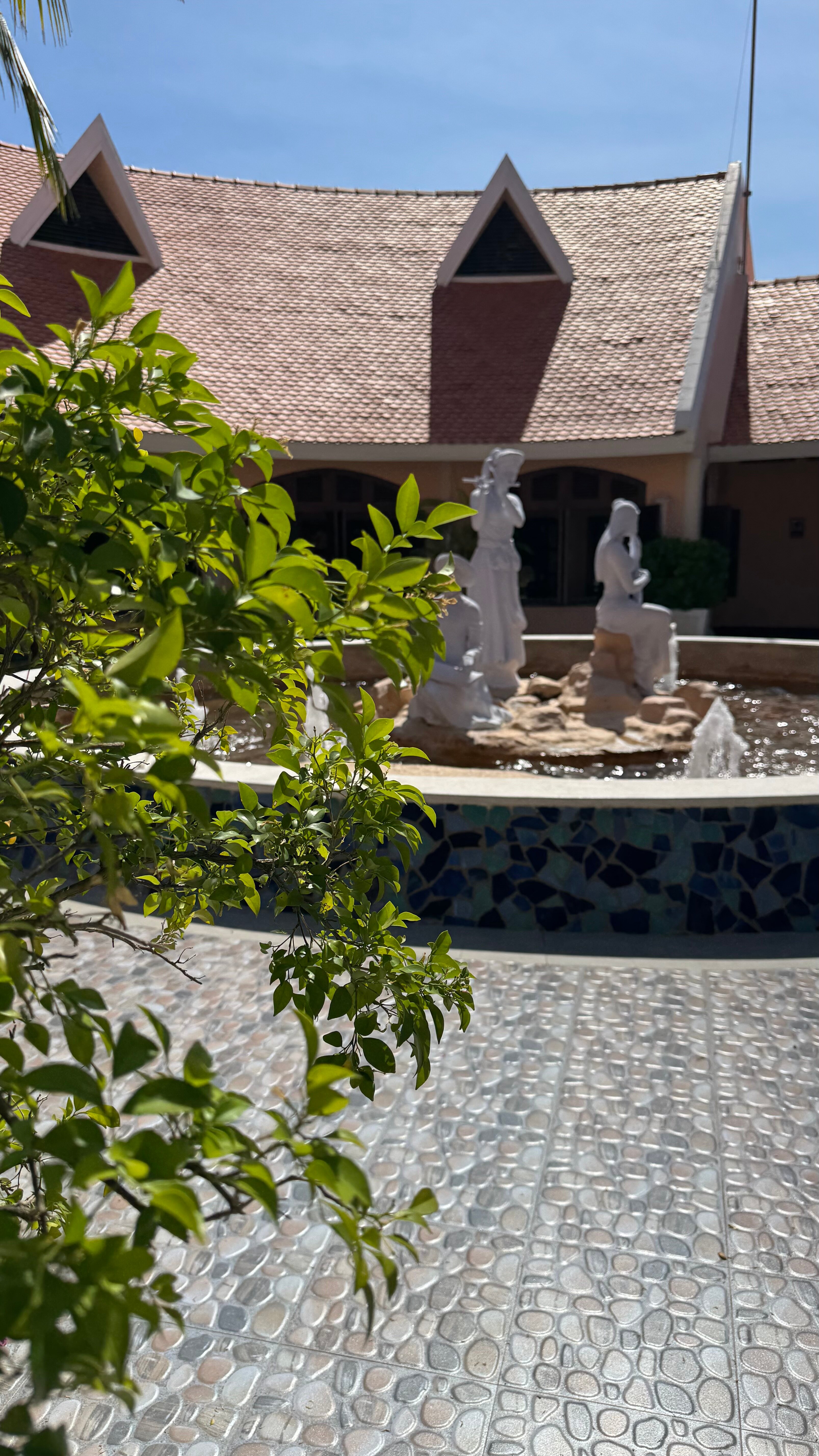 Фото Hoang Ngoc Beach Resort