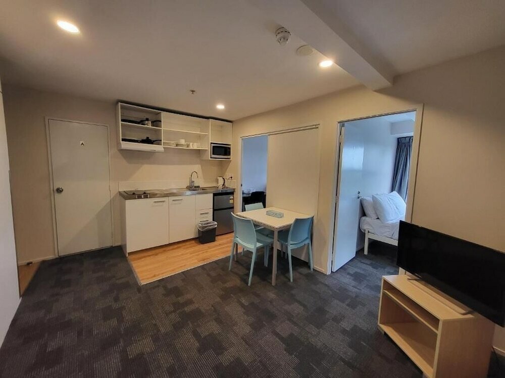 Фото Empire Apartments