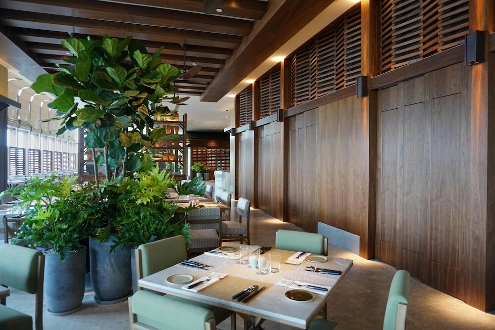 Фото Hyatt Centric Victoria Harbour Hong Kong