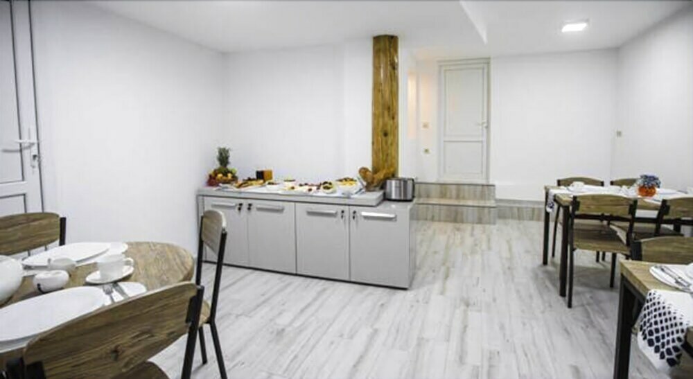 Фото Отель Golden Nugget Tbilisi