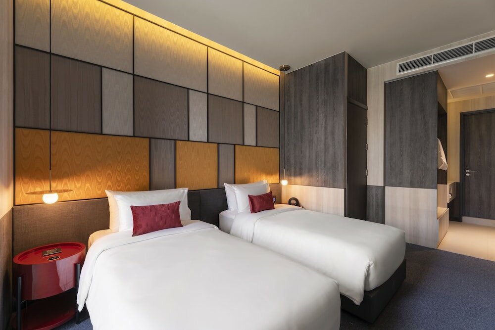 Фото Ramada Plaza by Wyndham Bangkok Sukhumvit 48