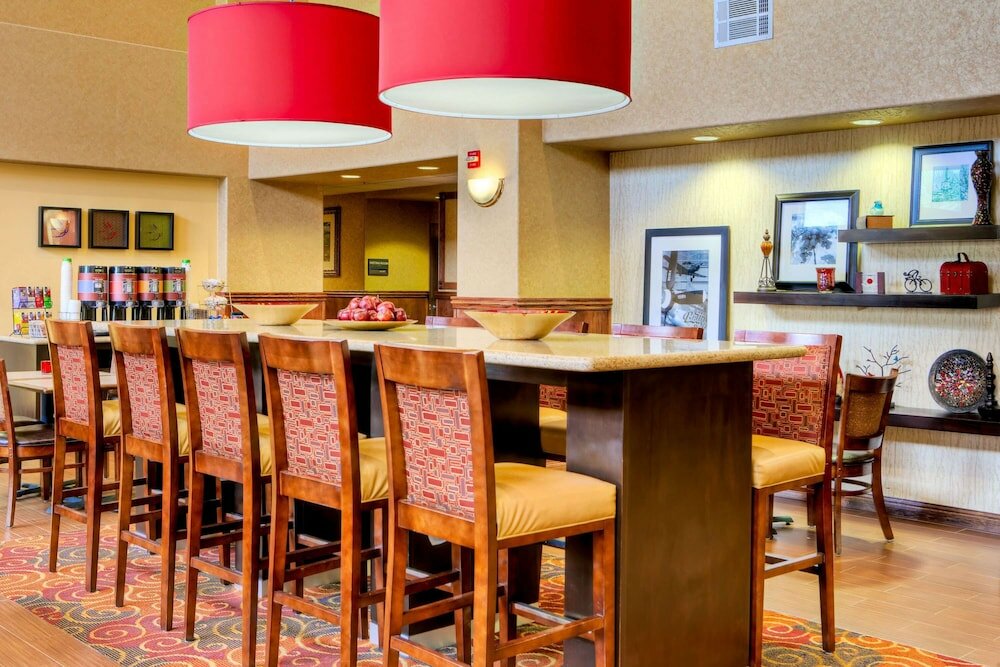 Фото Hampton Inn & Suites Palmdale