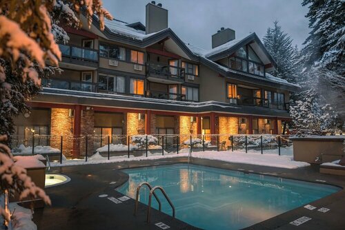 Внешний вид отеля Whistler Village Inn And Suites в Муниципалитете курорте Уистлере, фото 4