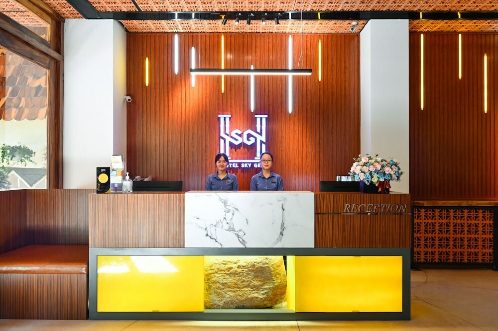 Фото Sky Gem Central Hotel