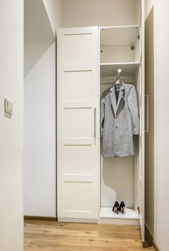 Фото Jimmy's Apartments Emerald