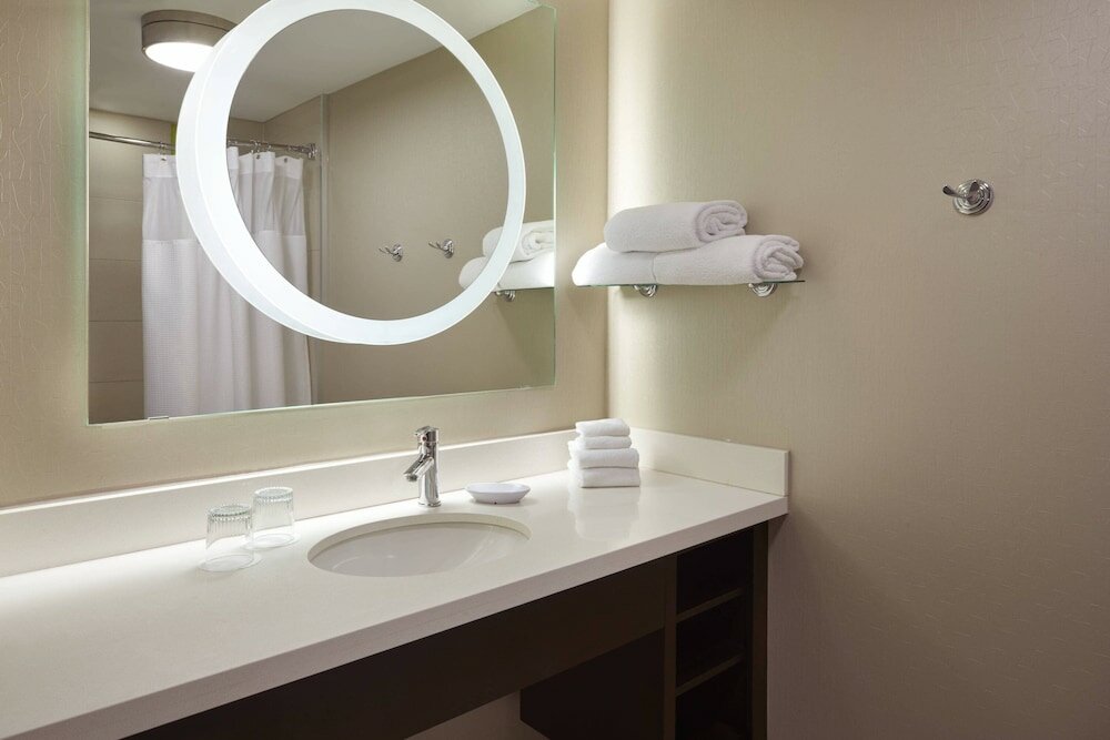 Фото SpringHill Suites by Marriott Toronto Vaughan