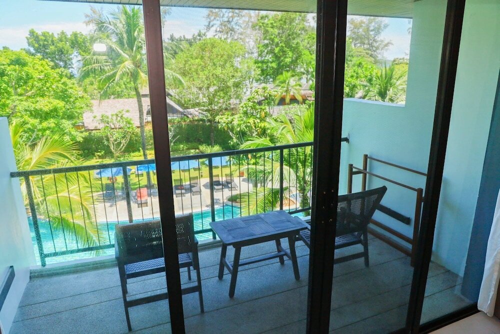 Фото Holiday AO Nang Beach Resort Krabi