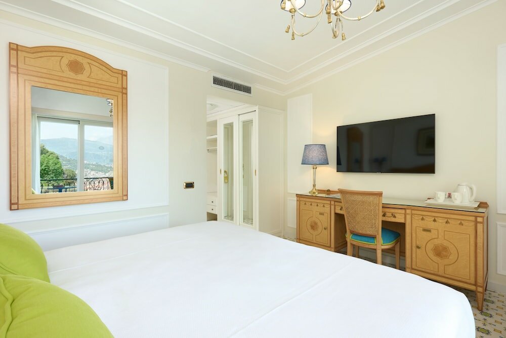 Фото Grand Hotel Capodimonte