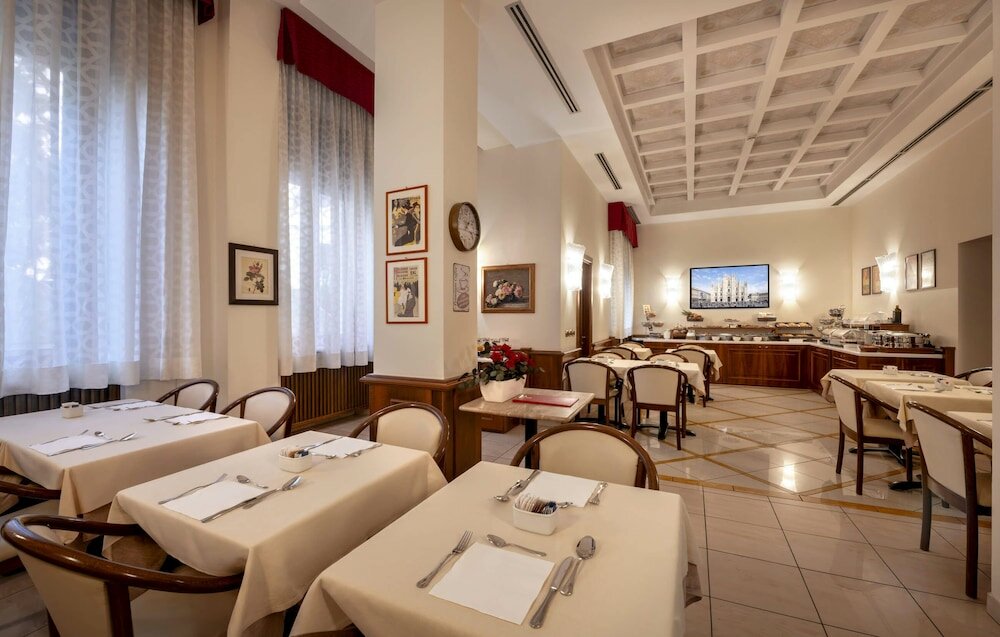 Фото Lancaster Hotel