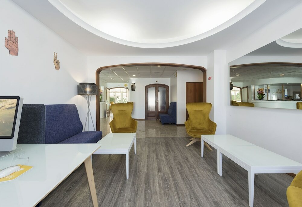 Фото Varzinn Hotel