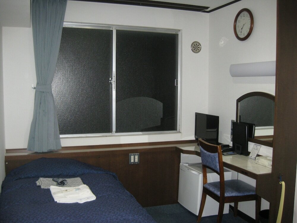 Фото Tokyo Business Hotel