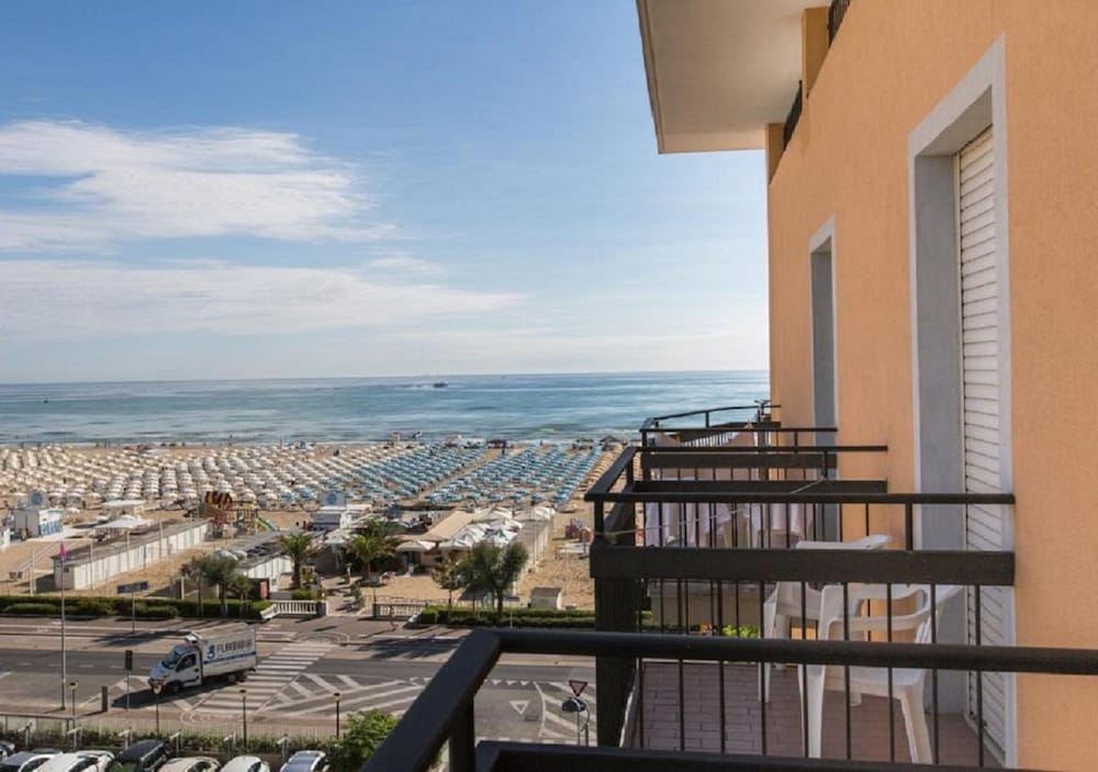 Фото Hotel Atlas