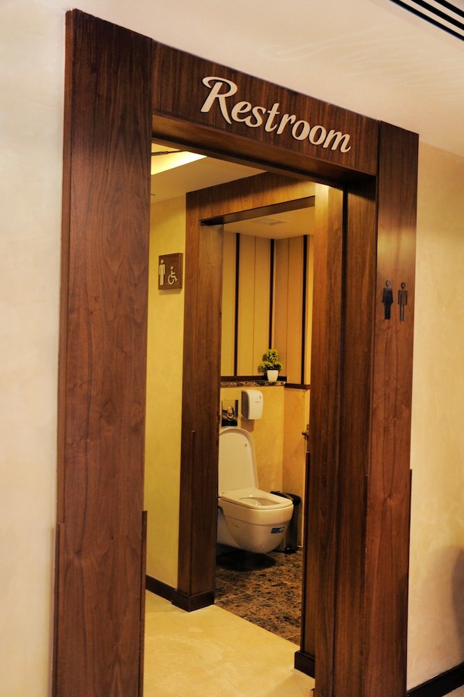Фото Raed Hotel Suites