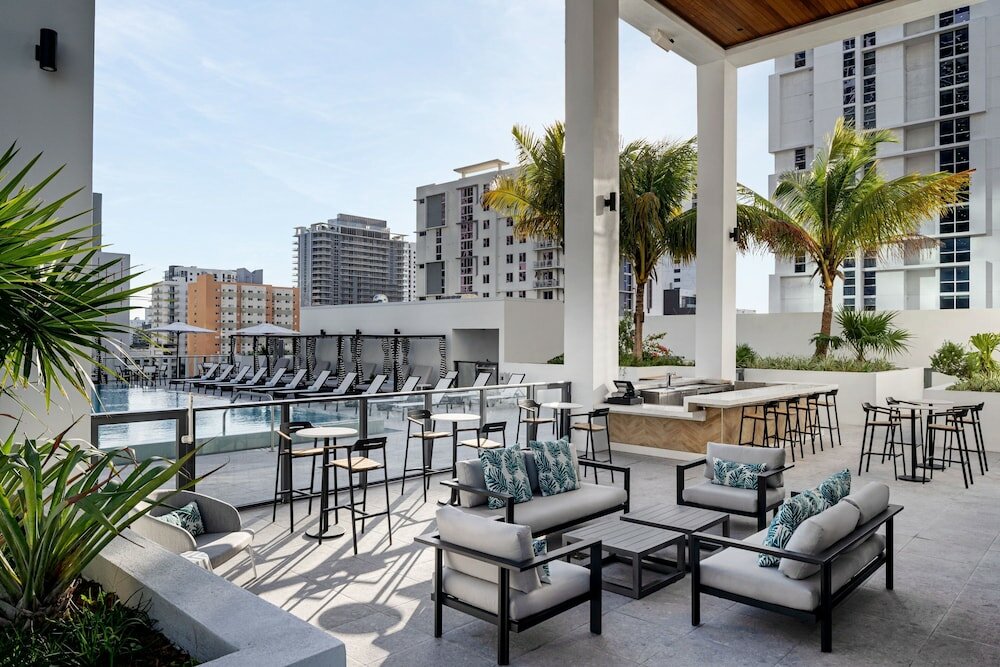 Фото Element Miami Brickell