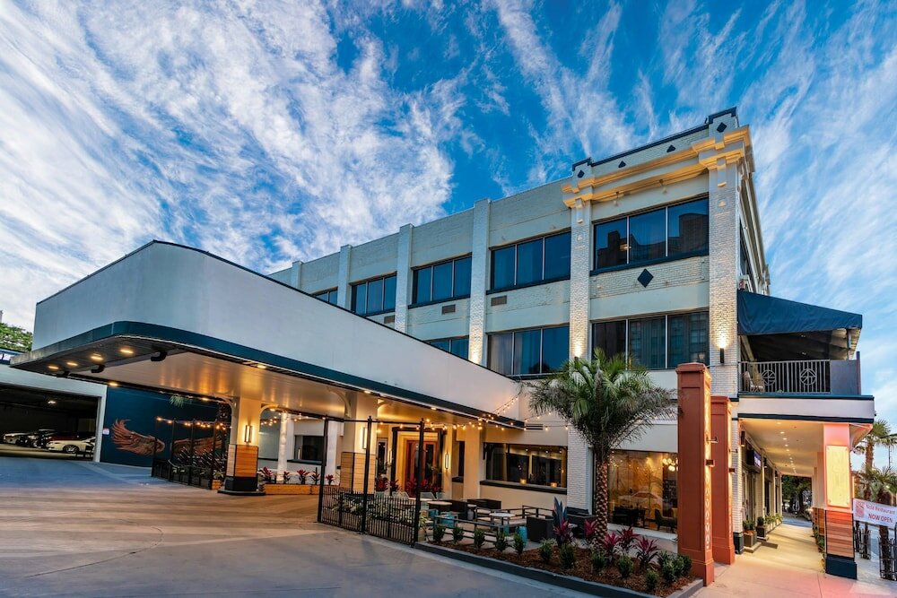 Фото отеля 1