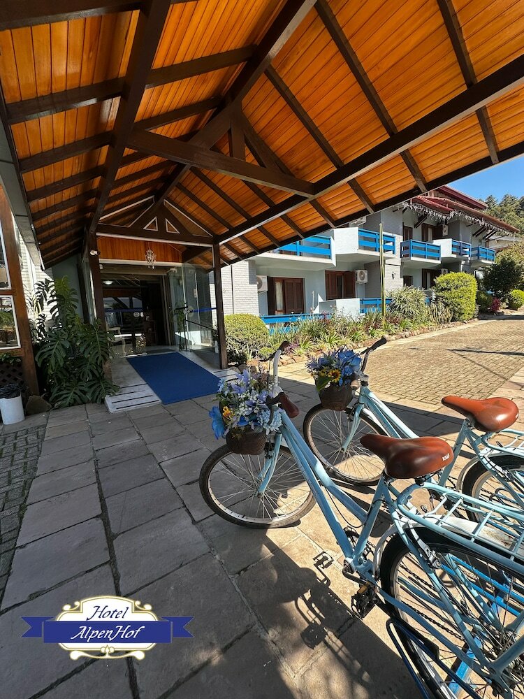 Фото Hotel Alpenhof