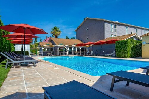Гостиница Ibis Styles Aubagne Gemenos в Обани