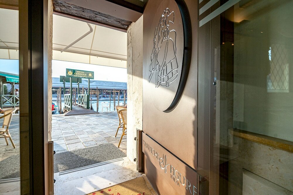 Фото Hotel Antiche Figure