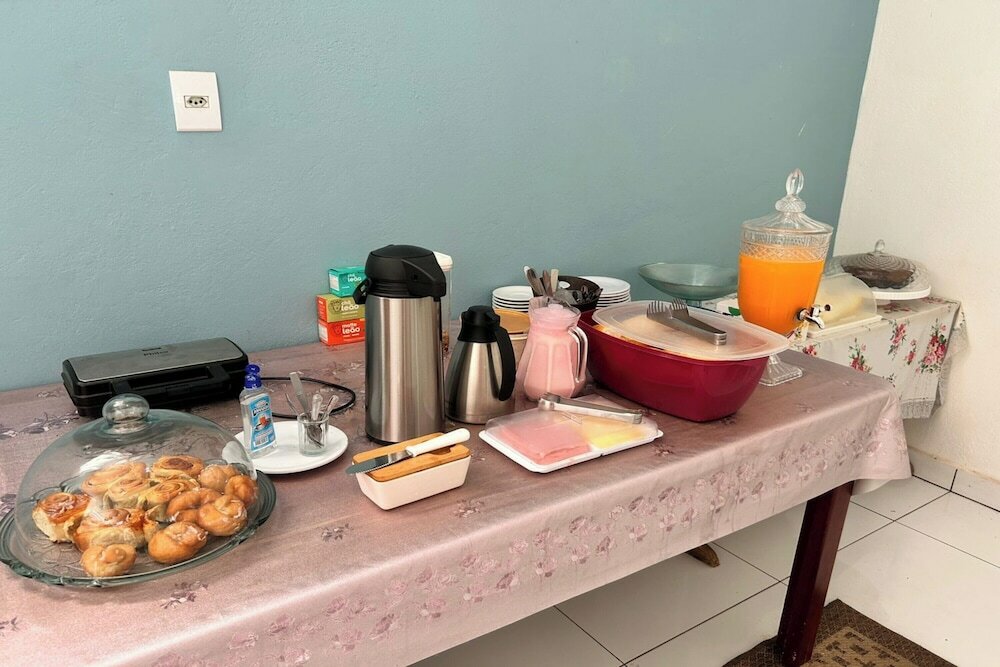 Фото Oyo Pousada Paraná, Cuiabá