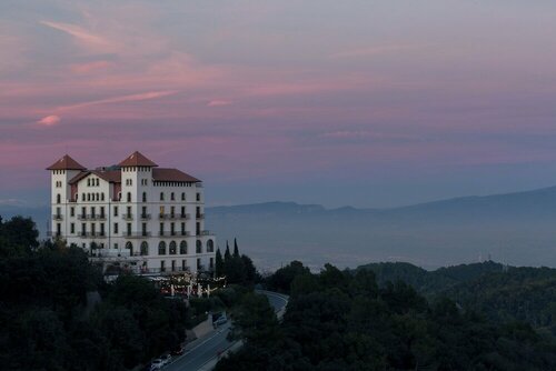 Гостиница Gran Hotel La Florida в Сант-Кугате-дель-Вальесе